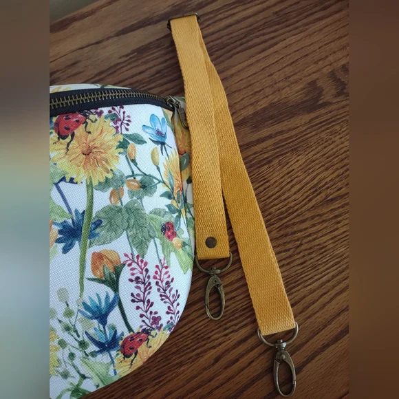 Lady Bug Fanny Pack Bag - Picture 6 of 8